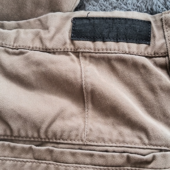 Pants,divided - Picture 3 of 3